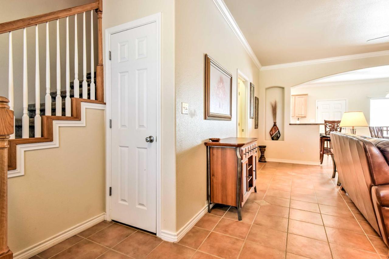 Waterfront Corpus Christi Townhome With Pool And Dock! エクステリア 写真