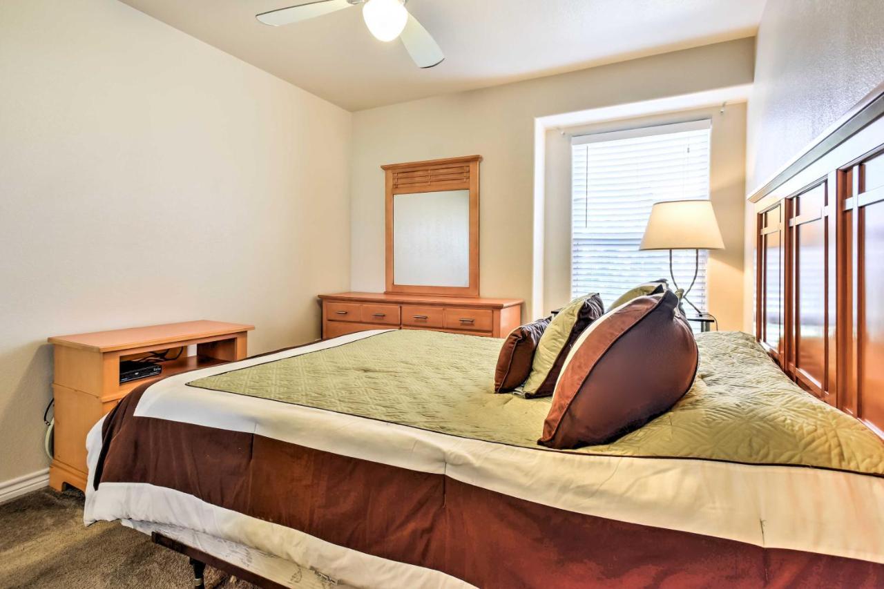 Waterfront Corpus Christi Townhome With Pool And Dock! エクステリア 写真