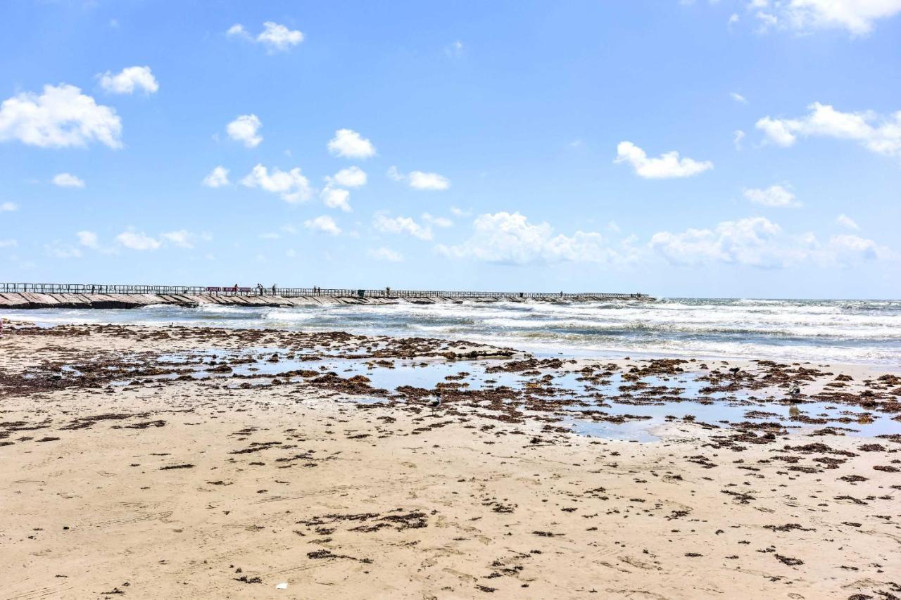 Waterfront Corpus Christi Townhome With Pool And Dock! エクステリア 写真