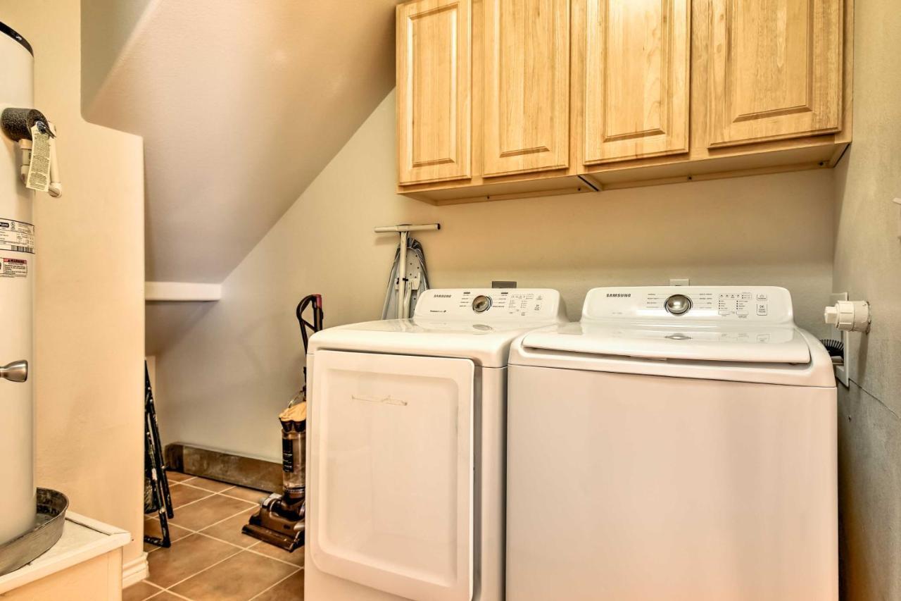 Waterfront Corpus Christi Townhome With Pool And Dock! エクステリア 写真