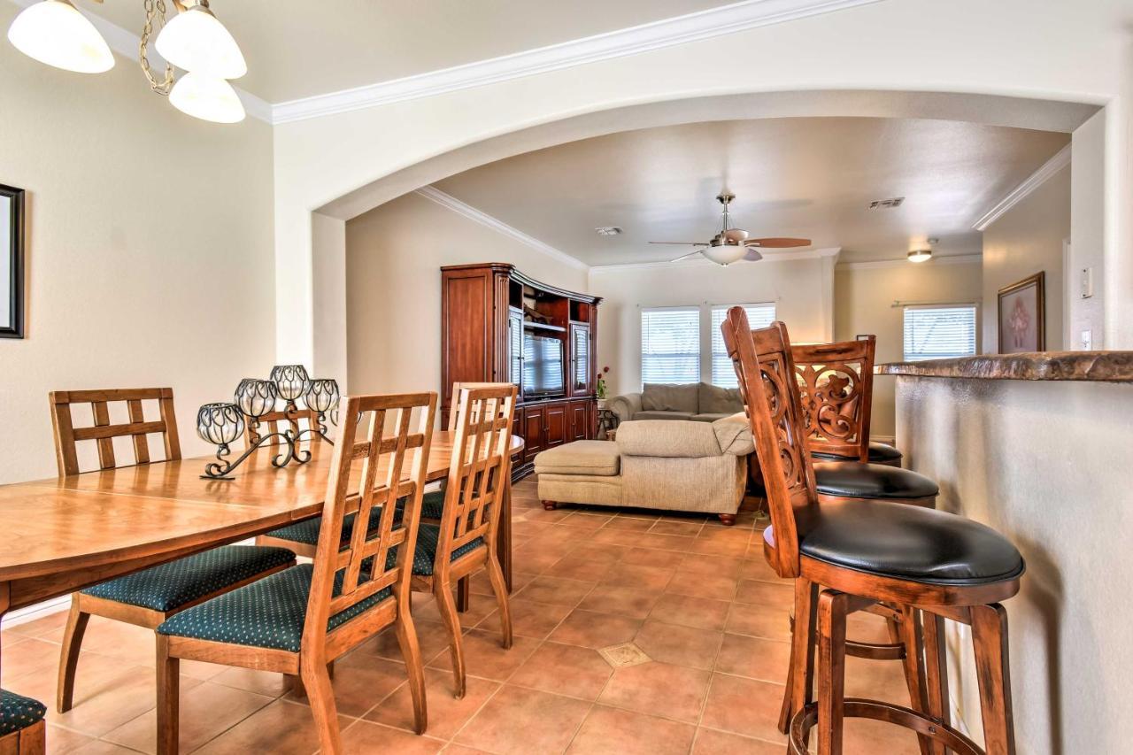 Waterfront Corpus Christi Townhome With Pool And Dock! エクステリア 写真